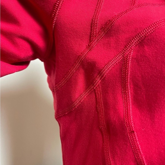 Lululemon Define Jacket in Dark Red - Picture 2 of 4